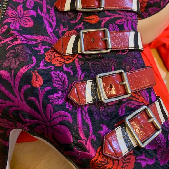 Gucci boots Malaga Kid Susan Buckle Ankle Boots boot Runway British punk theme - Picture 3 of 12